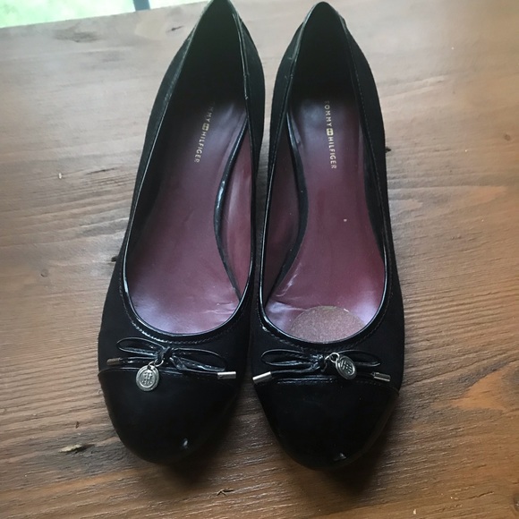 Classic Black Pumps - Picture 2 of 4